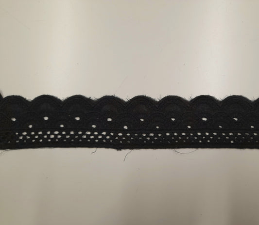 Lace Broderie - Black - 45mm