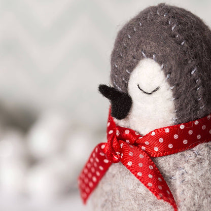 Baby Penguins Felt Craft Kit: English