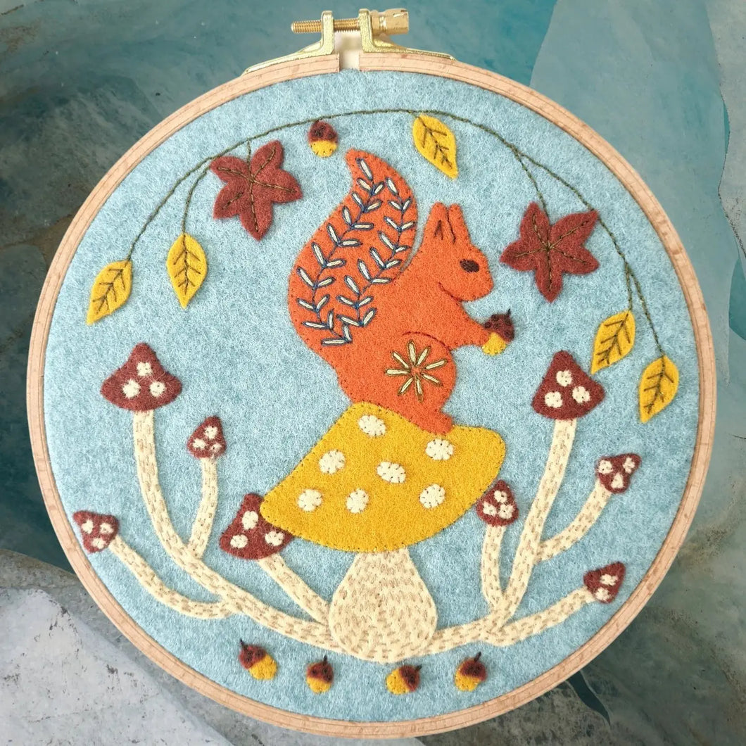 Corinne Lapierre - Squirrel felt applique hoop kit