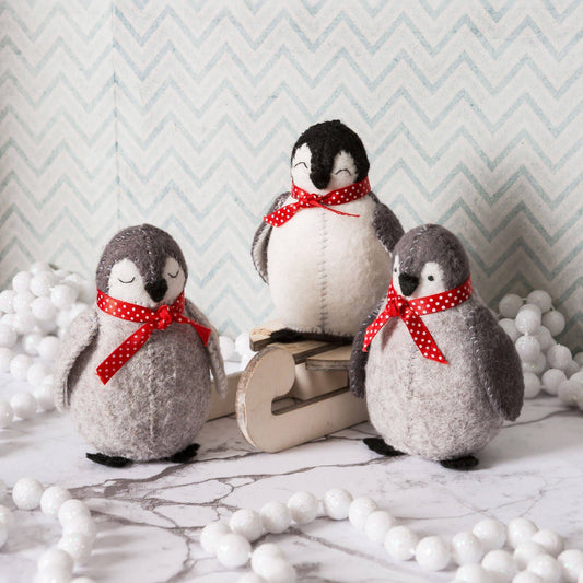 Baby Penguins Felt Craft Kit: English