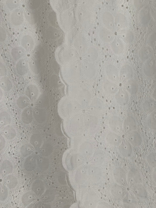 White Cotton Embroidery Two-sided Scallop Edge