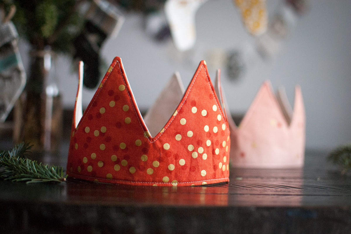 Kid's Christmas Cracker Crown Workshop