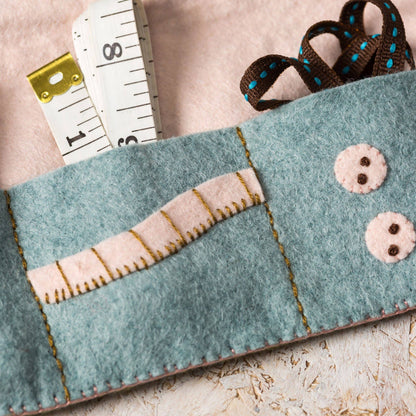 Sewing Roll Felt Craft Kit: English