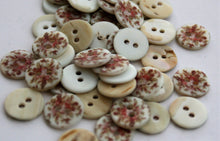 Printed Vintage Floral Shell Buttons