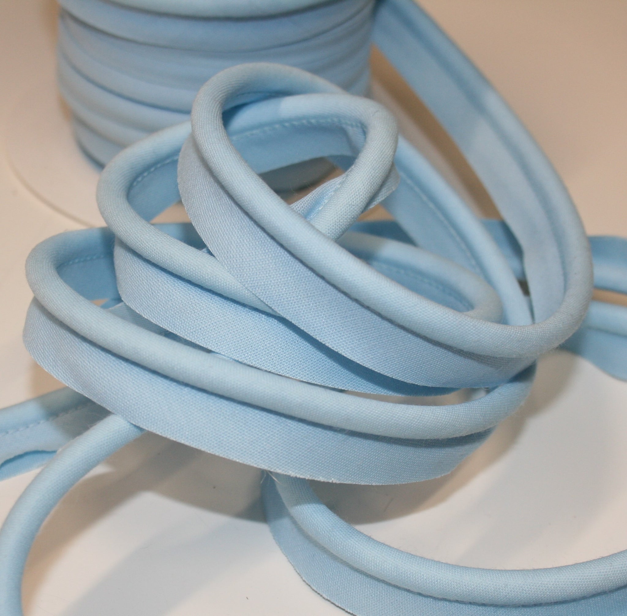 6mm Thick Ready Made Piping Cord – The Carolyn Rose School of Sewing