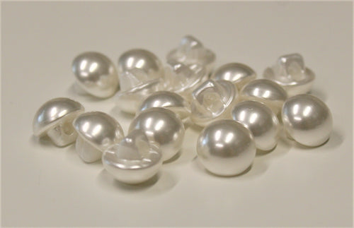 Bonfanti Buttons - Small Pearl - P147