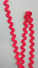 Bright Pink - Ric Rac 15mm ET395/CER fibre content is 100% polyester